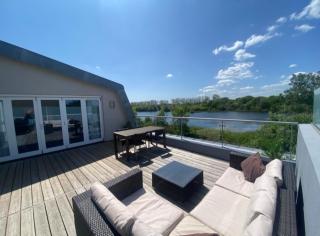 Reed Warbler - HM111 - Lower Mill Estate Penthouse Apartment with Spa Access - Somerford Keynes - 0