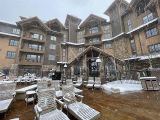 Grand Lodge Peak 7 - 3 bedroom Ski in/Ski out - 2