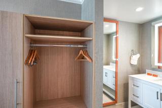 Spray Beach Hotel - 2