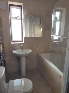 Silvertree Lodge - 2 double bed flat with parking - Hemel Hempstead - 3