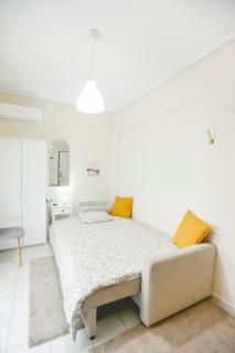 Tiny Studio - Larisa - 8