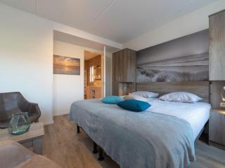 Holiday home with sauna and sun shower in Zeeland - Colijnsplaat - 7