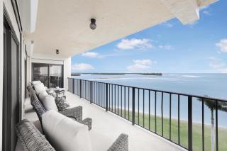 Breath-taking waterfront condo with pool/spa/tennis - 0
