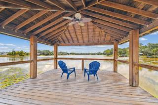 Lake House Westchase area. Heated Pool Waterfront! - 8
