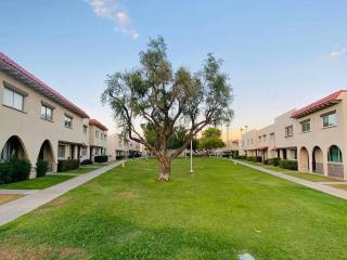 Serene & Stylish Townhouse in Scottsdale, 3bd/3bth - Scottsdale - 4