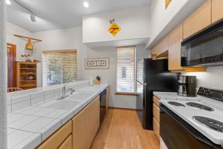 Two Bedroom #521 - Olympic Valley - 4