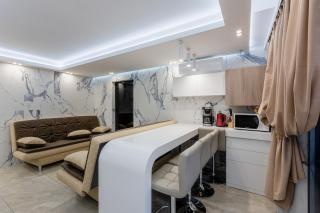 Hammam , big Jacuzzi ,Sauna , 2 bedroom , Khrechatik - Kiev - 6