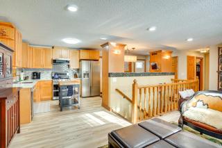 Charming Savage Home with Yard 18 Mi to Minneapolis - Savage - 6