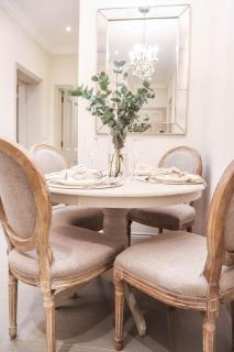 Elegant One-Bedroom! Kensington Flat with Patio - Londra - 2