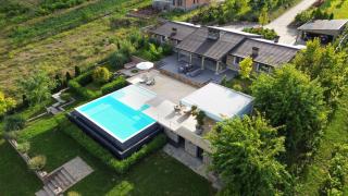 Lake House by NIVO - 5