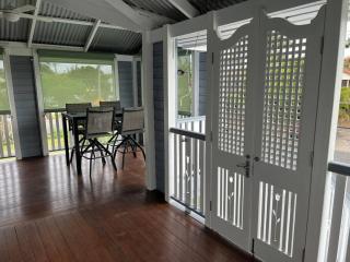 Entire Upper Floor 1 Bedroom - Brisbane - 4