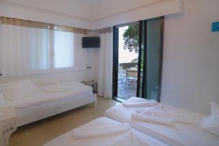 Marina Hotel - Agios Kirykos - 4