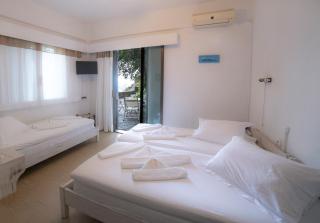 Marina Hotel - Agios Kirykos - 1