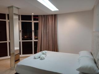 Appartement à MALABATA en face CENTRE COMMERCIAL MEGARAMA & la gare de TGV M2 - Tangeri - 1