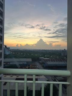 Taguig 1 bedroom with Balcony Netflix Near Bgc Mc kinley - 7