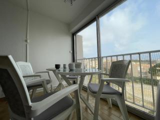 Studio cabine face plage avec parking, ascenseur, local vélos - 30m de la mer, commerces à pied - FR-1-338-522 - Sète - 3