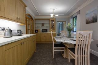 Spacious bungalow with estuary views near Llansteffan - Carmarthen - 6