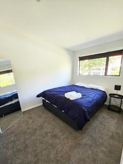 New and Fabulous, City Fringe Bliss! - Wellington - 4