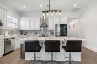 New 4 Bed luxury house w/Private Heated Pool - New Orleans - 0