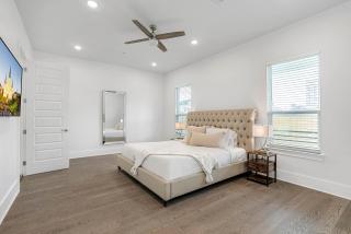 New 4 Bed luxury house w/Private Heated Pool - New Orleans - 3