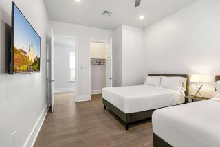 New 4 Bed luxury house w/Private Heated Pool - New Orleans - 2