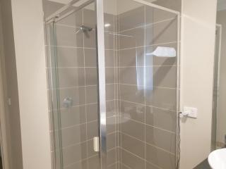 Private room with shared bathroom in Point Cook - Point Cook - 4