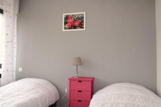 525 - A ERQUY, dans cet immeuble, situé à 300m du centre et 200m de la plage - 3