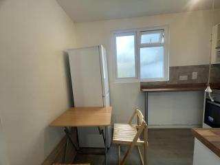 Adorable 1-bedroom entire place with free parking - Cambridge - 4
