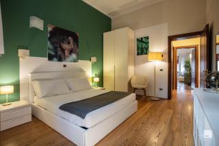 Urbanicooh Paracelso - Piazza Maggiore View - 4