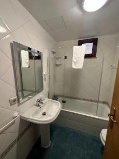 FUNCHAL APARTMENT WITH POOL - Garajau 2 - 2