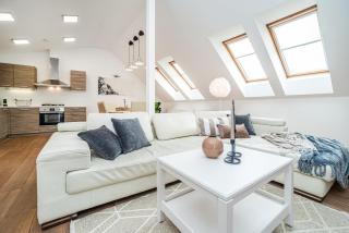 Large and stylish apartment in Prague - Prague - 0