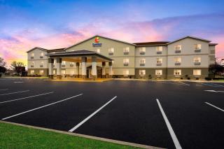 Comfort Inn & Suites - Fremont - 9