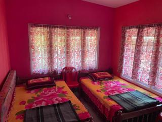 Four Seasons Retreat - Single bedroom Stay 4 occupancy- Jaji - 1