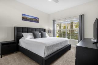 4 Bedrooms - 3 Bathrooms - Storey Lake 3135 Pp - 2