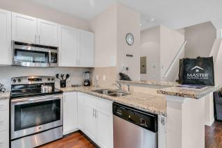 4 Bedrooms - 3 Bathrooms - Lucaya Village 14-101 - Orlando - 3