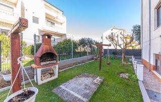 Two-Bedroom Apartment In Kastel Kambelovac - 4