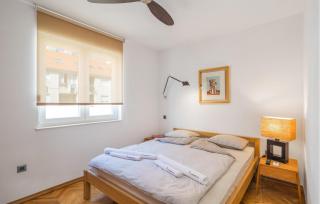 3 Bedroom Lovely Apartment In Omis - Omiš - 3