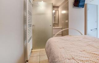 Cozy Home In Montmorillon With Wi-Fi - 3