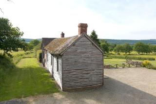 Spacious Holiday Cottage with Scenic Views - Church Stretton - 3