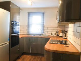 Lux Home Stays - Regents Place - Leamington Spa - 7