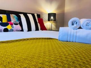 Lux Home Stays - Regents Place - Leamington Spa - 5