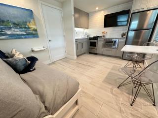 Wonderful Place wPrivate Patio Next to the Beach - Cocoa Beach - 6