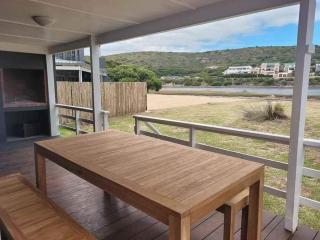 A Rickety River House - Stilbaai - 8