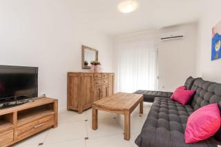 Tolles Apartment nur 500 Meter zum Strand - Baška - 5