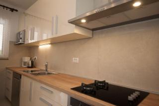 Großes Apartment mit 3 Klimas, WiFi, BBQ, Parkplatz - Baška - 6