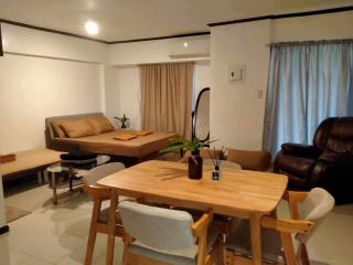 The Bachelor's Suite at Mactan Airport - Pusok - 9