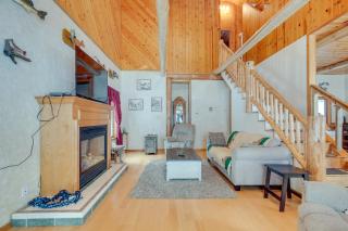 Lakefront Rhinelander Retreat with Private Hot Tub! - Rhinelander - 7