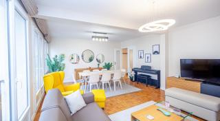 Tour Eiffel & Champs Elysees - 2 BR gorgeous & bright 75m2 - free weekly housekeeping - for business and working purposes only - Paris - 7