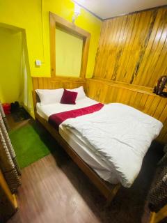 Gombo Hideaway - 3