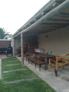 Hermosa casita con quincho y amplia pileta TODAS LAS COMODIDADES Paz total - Ullún - 1